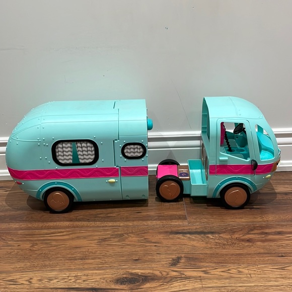 🛑 SOLD!!! LOL Glamper Camper Van Play Set Toy + L.O.L. Dolls - Picture 4 of 10